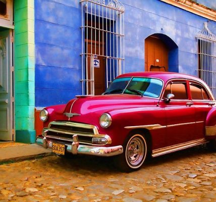 why does cuba have so many vintage cars
