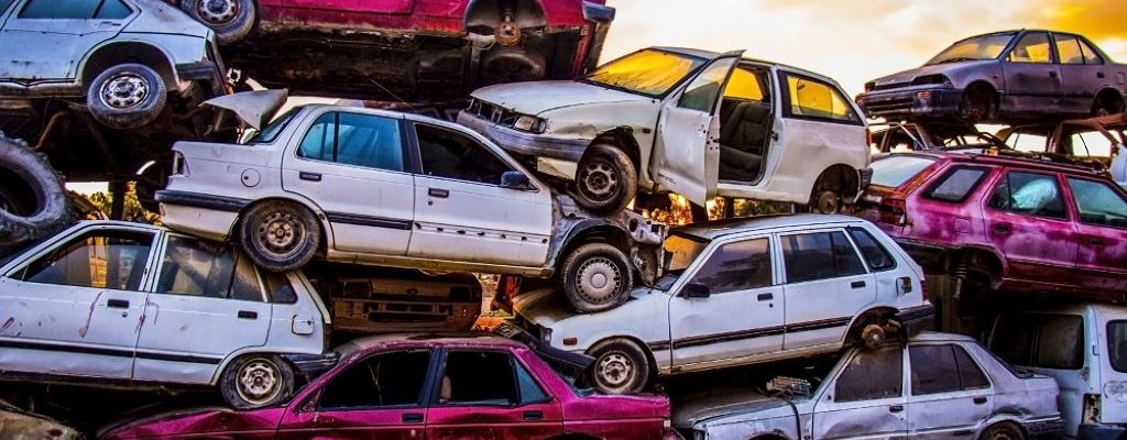 What is the meaning of auto Salvage Yard?