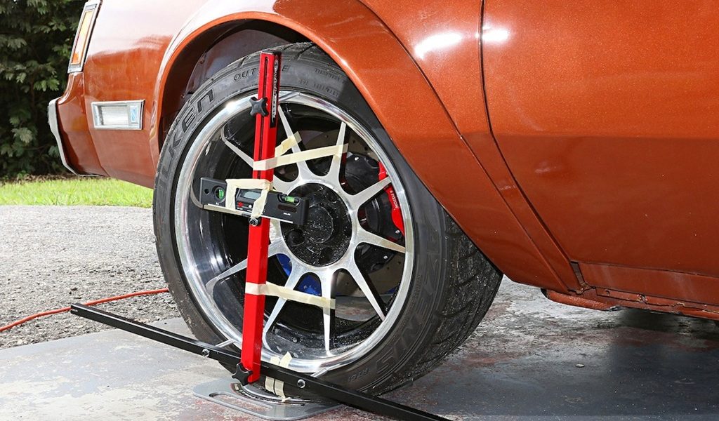 How to do wheel alignment with laser?